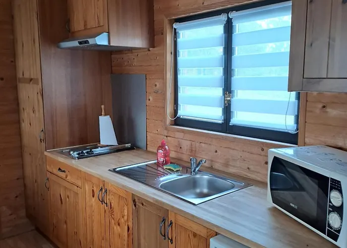 Camping Monts De Flandre Insolite Berthen